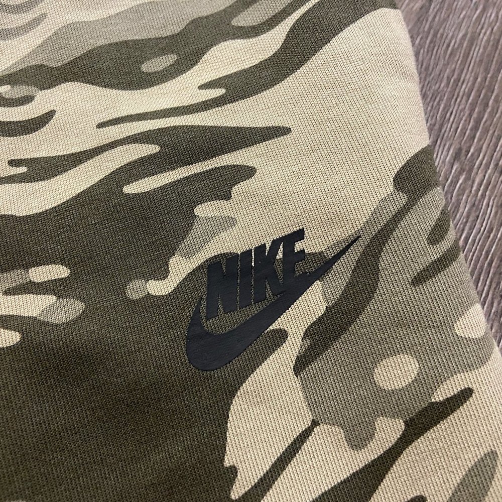 New Nike Sportswear Tech Fleece Printed Camo Joggers Pants Mens CU4497-342 NEW - Picture 7 of 11